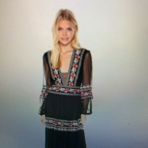 BCBGMAXAZRIA Selene Embroidered Dress long sleeve